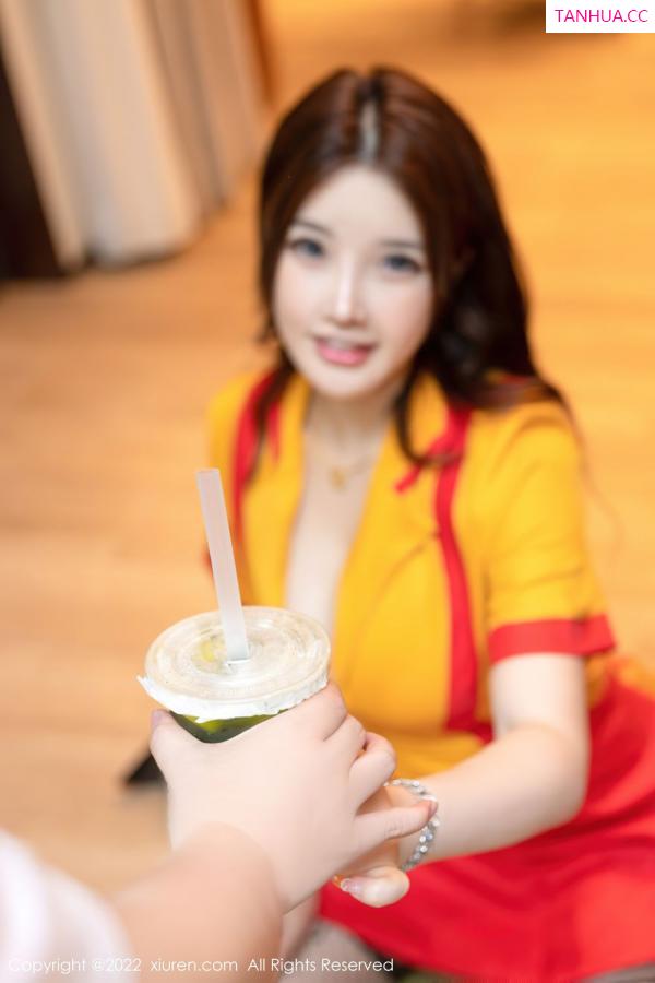 小海臀  [XiuRen]高清写真图 2022.08.29 No.5509 小海臀Rena第17张图片